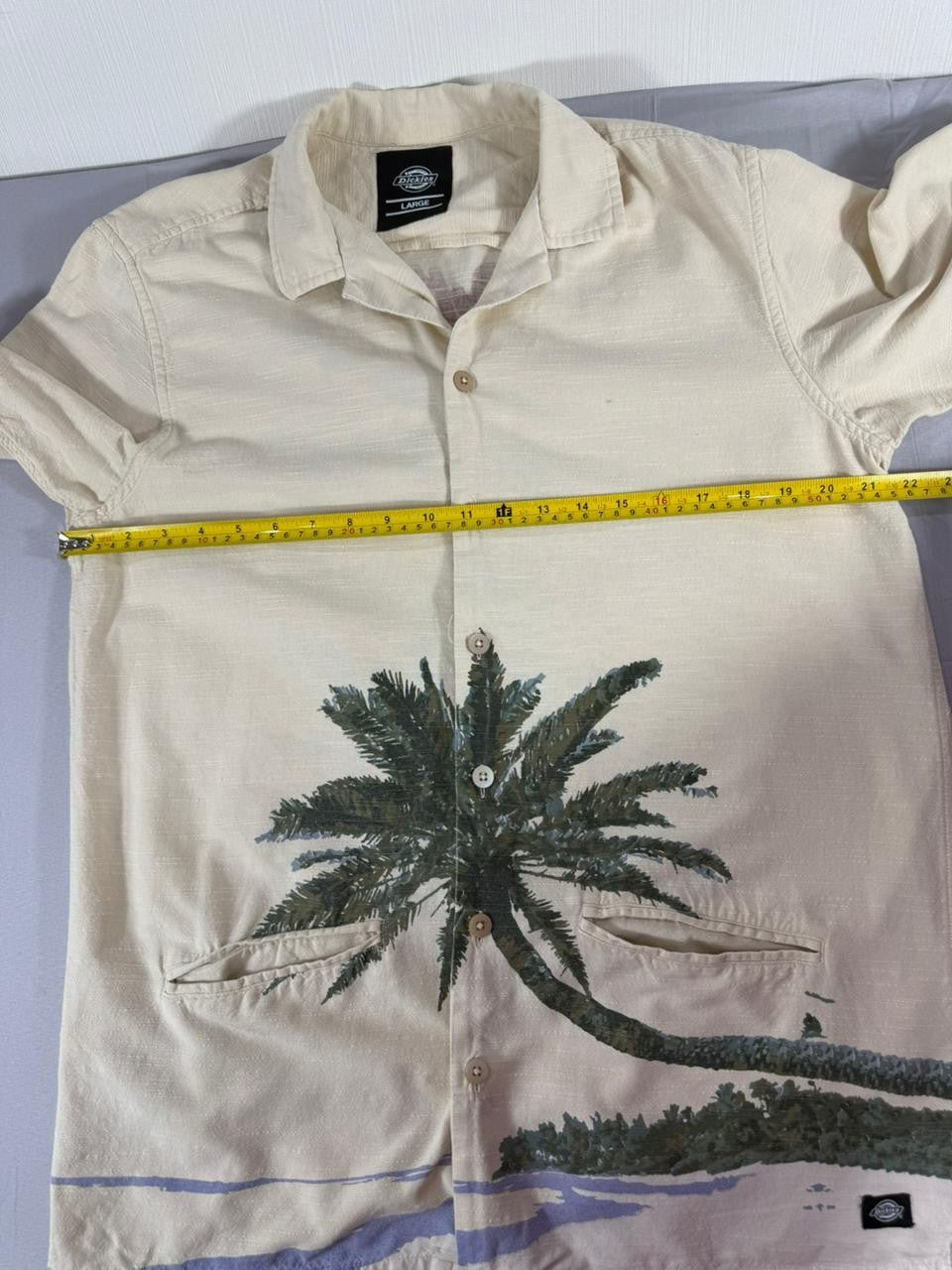 Dickies Men's Large Beige Tropical Palm Print Short Sleeve Button-Up Shirt 100%