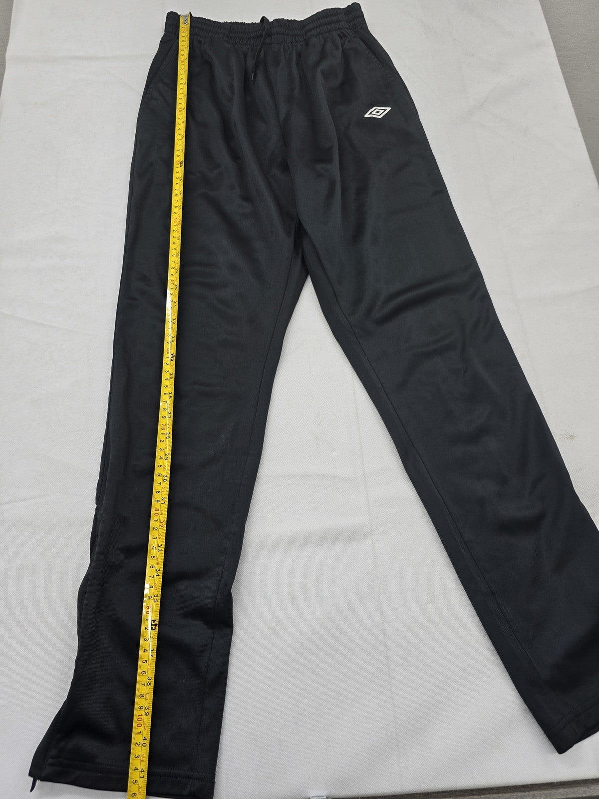 Umbro Men's Black Track Pants L Regular Fit Drawstring Tapered