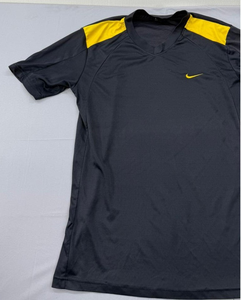 Nike Men's Black Color Block Athletic T-Shirt L Yellow Panels Swoosh