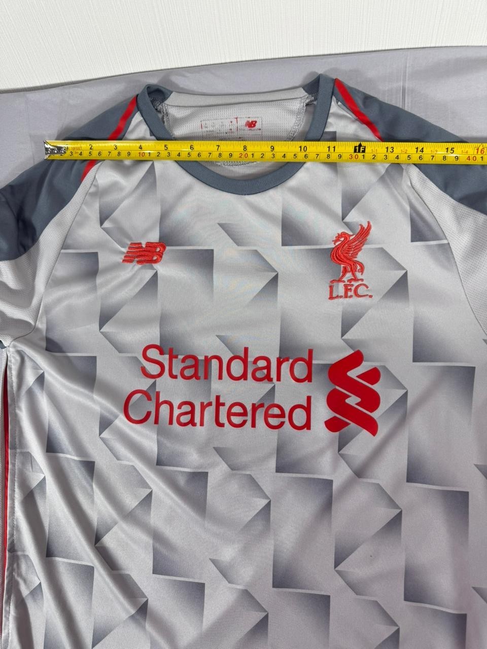 Liverpool FC Jersey Men's Large Grey New Balance Football Soccer Shirt