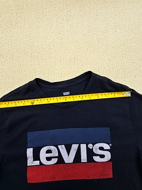 Levi's Men's Navy Cotton T-Shirt M Batwing Logo Crewneck