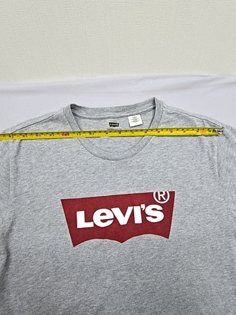 Levi's Men's Grey Logo T-Shirt M Cotton Crewneck