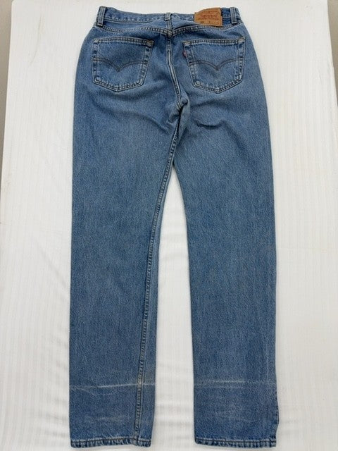 Vintage Levi's Men's Blue Jeans – Size 33x34
