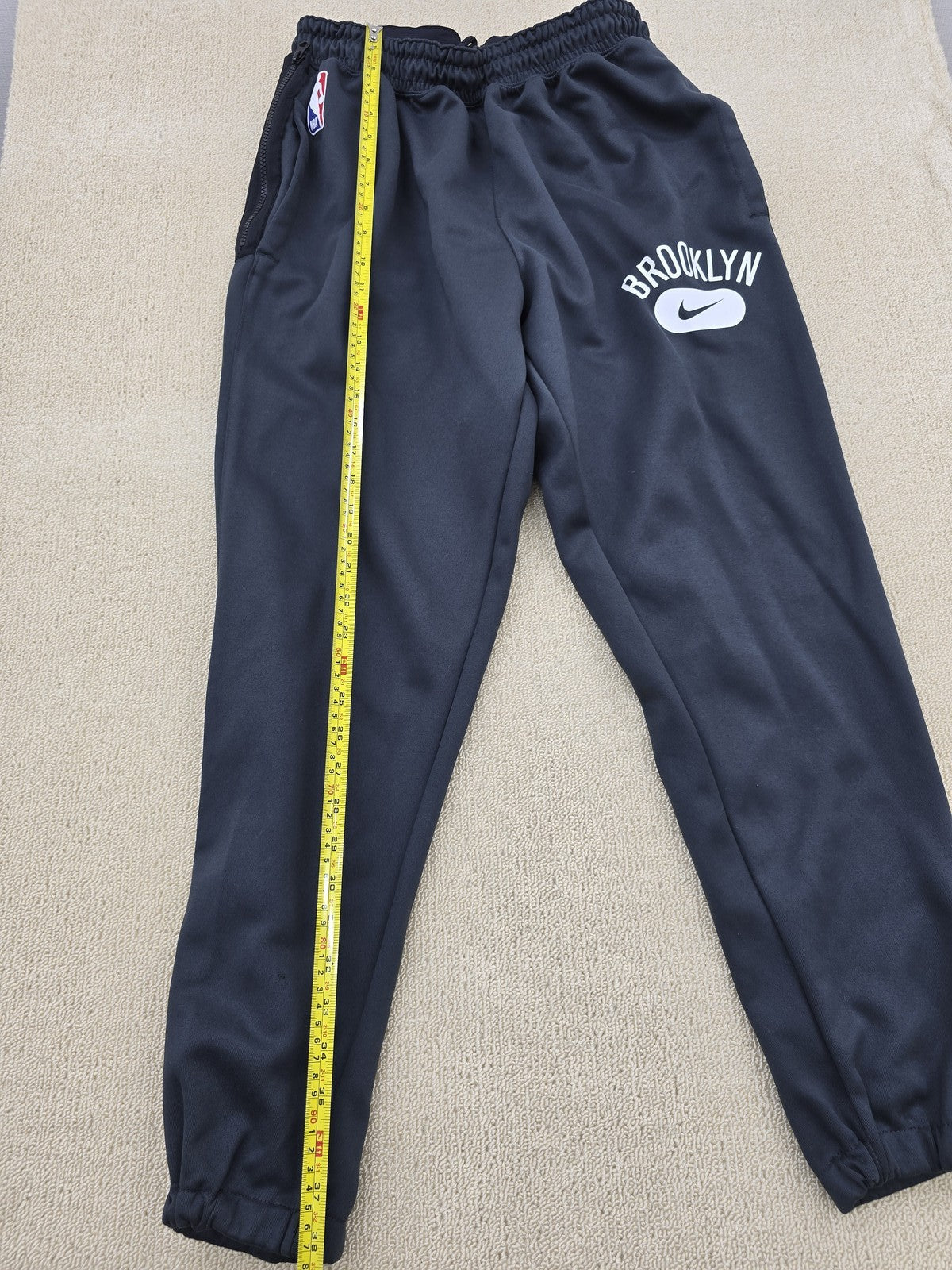 Nike Men's L Tapered Jogger Sweatpants Black Dri-FIT Drawstring