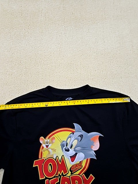 Tom And Jerry Black Graphic T-Shirt Men's M Short Sleeve Crewneck