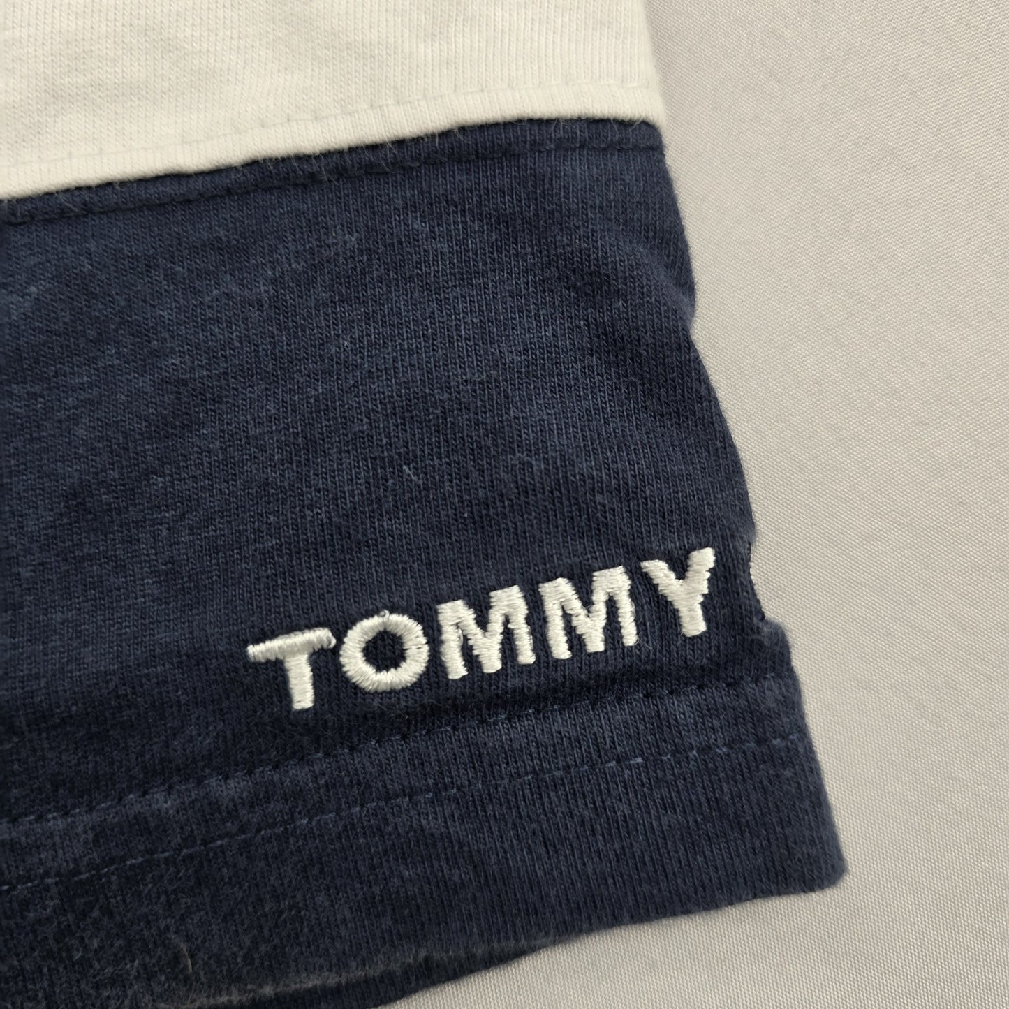 Tommy Hilfiger Men's Navy Stripe Cotton T-Shirt Size M Crew Neck