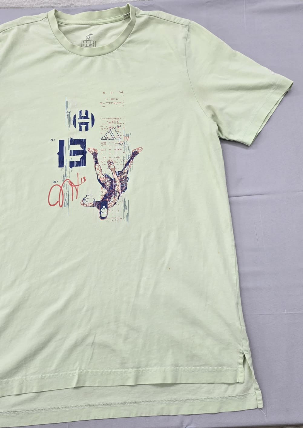Adidas Men's Grey Basketball Graphic T-Shirt Size M Short Sleeve