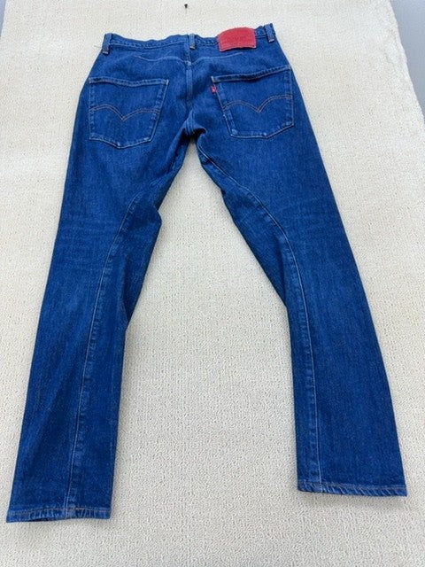Vintage Levi's Men's Blue Jeans – Size 31