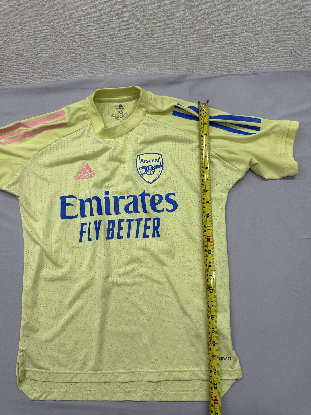 Adidas Yellow XS Men's Short Sleeve AeroReady Jersey Crewneck