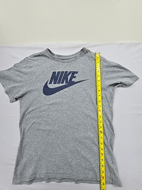 Nike The Nike Tee Grey Cotton T-Shirt Men's M Athletic Fit Short Sleeve