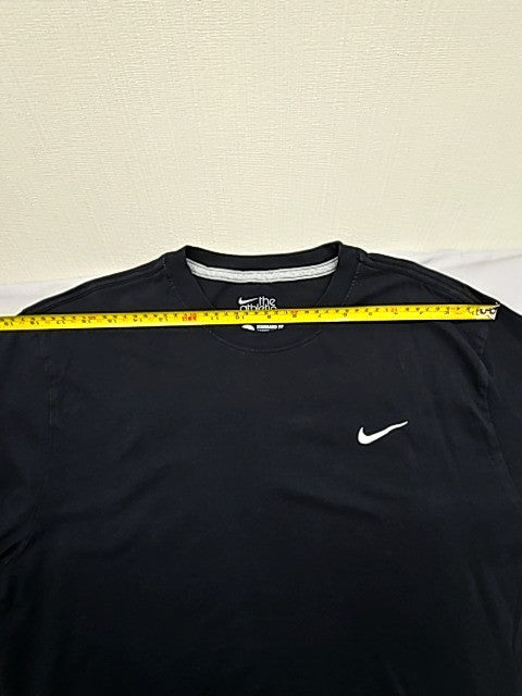 Nike Men's Black Athletic T-Shirt Size L Sportswear Cotton Crew