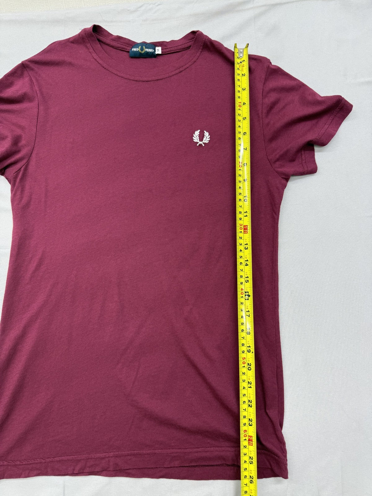 Fred Perry Men's M Burgundy Cotton T-Shirt Crewneck