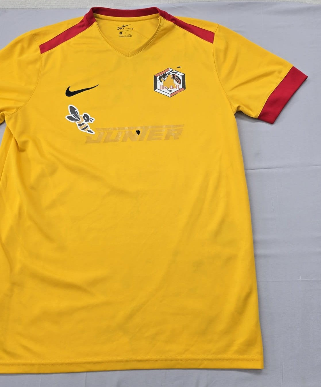 Nike Men's Yellow Dri-FIT Soccer Jersey L V-Neck Short Sleeve