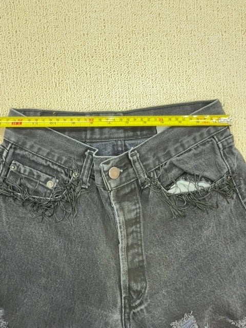 Levi's 501 Jeans Men 30x32 Blue Ripped Medium Wash Vintage USA