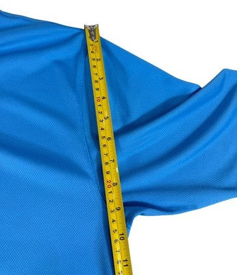 Umbro Men's XL Blue Striped Soccer Jersey Short Sleeve Crewneck