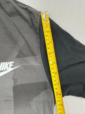 Nike The Nike Tee Gray Gradient Athletic Fit M Short Sleeve Cotton Tee