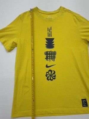 Nike Men Yellow Dri-FIT Graphic T-Shirt Size M Regular Fit Logo