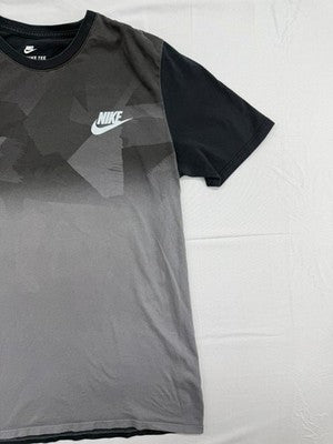 Nike The Nike Tee Gray Gradient Athletic Fit M Short Sleeve Cotton Tee