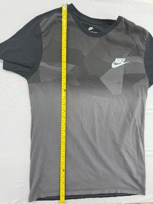 Nike The Nike Tee Gray Gradient Athletic Fit M Short Sleeve Cotton Tee
