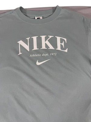 Nike Women's S Gray Athletic T-Shirt Swoosh Graphic Print