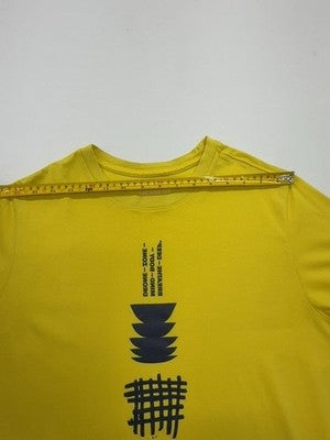 Nike Men Yellow Dri-FIT Graphic T-Shirt Size M Regular Fit Logo