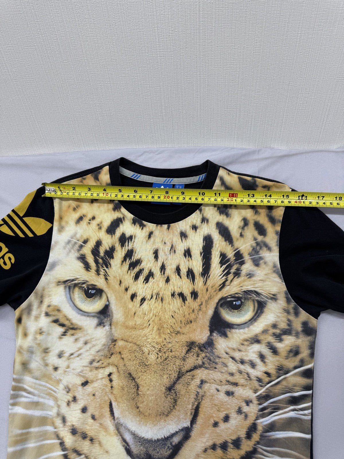 Adidas Leopard Print Black T-Shirt Sz S Short Sleeve Crewneck Unisex