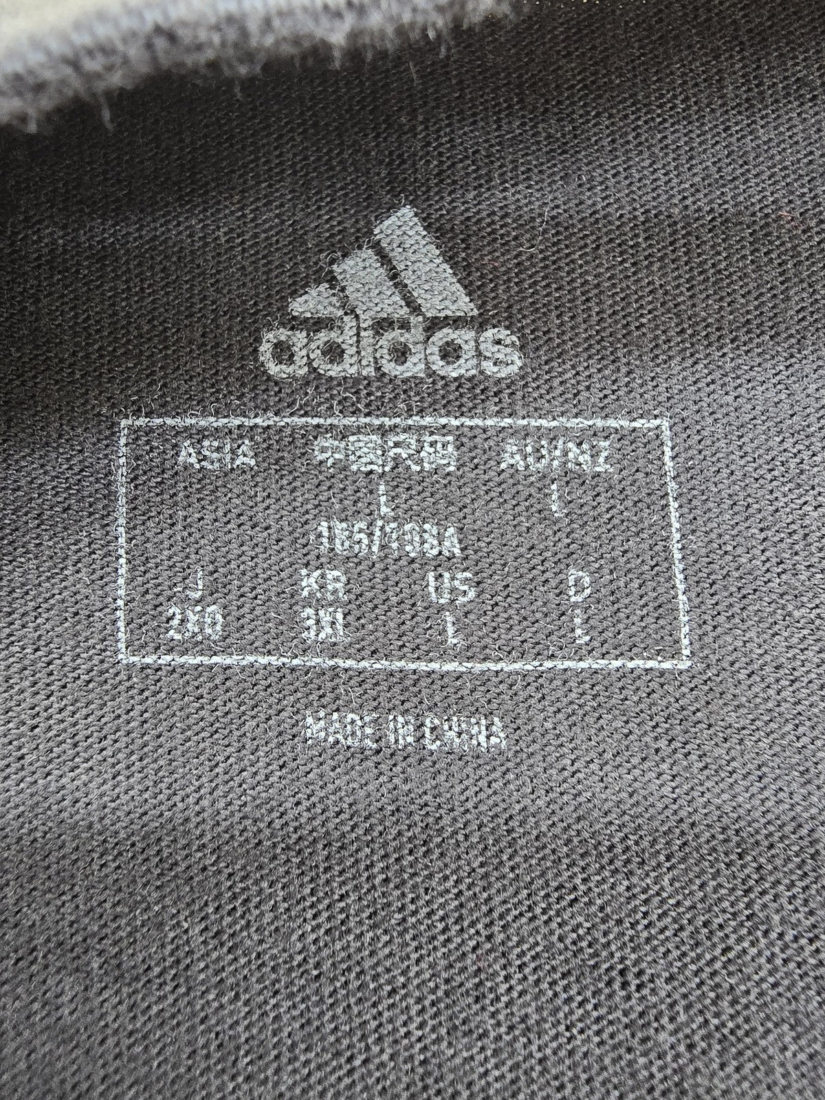 Adidas Men's XL Black Basketball T-Shirt Short Sleeve 1865A