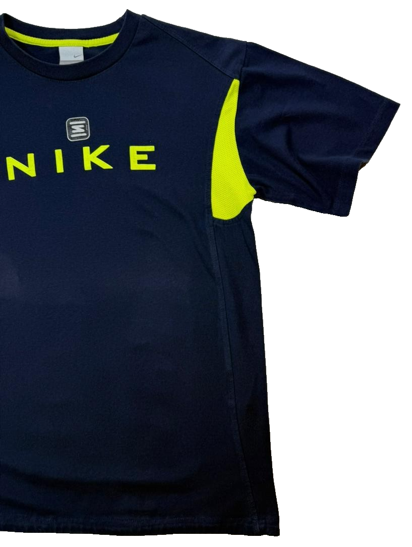 Nike Men's T-Shirt, Likely Featuring Dri-FIT - Size XL