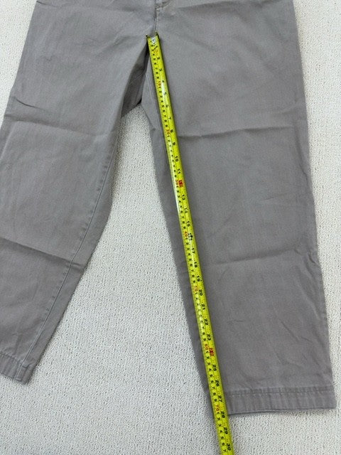 Tommy Hilfiger Men's Khaki Chino Pants Size 31 Straight Leg 5-Pocket
