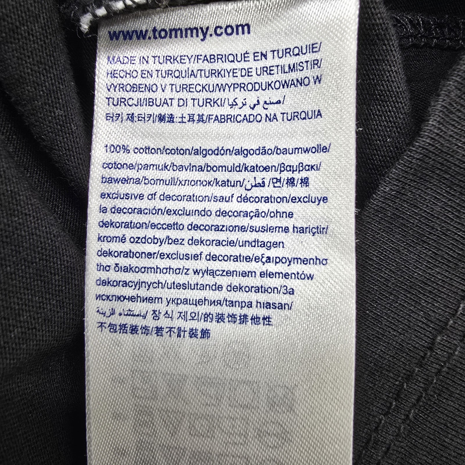 Tommy Hilfiger Men Black T-Shirt size L product image 4