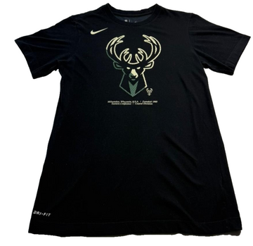 Nike Men's Black Milwaukee Bucks Nba Graphic Dri-FIT T-Shirt Short Sleeve Size S