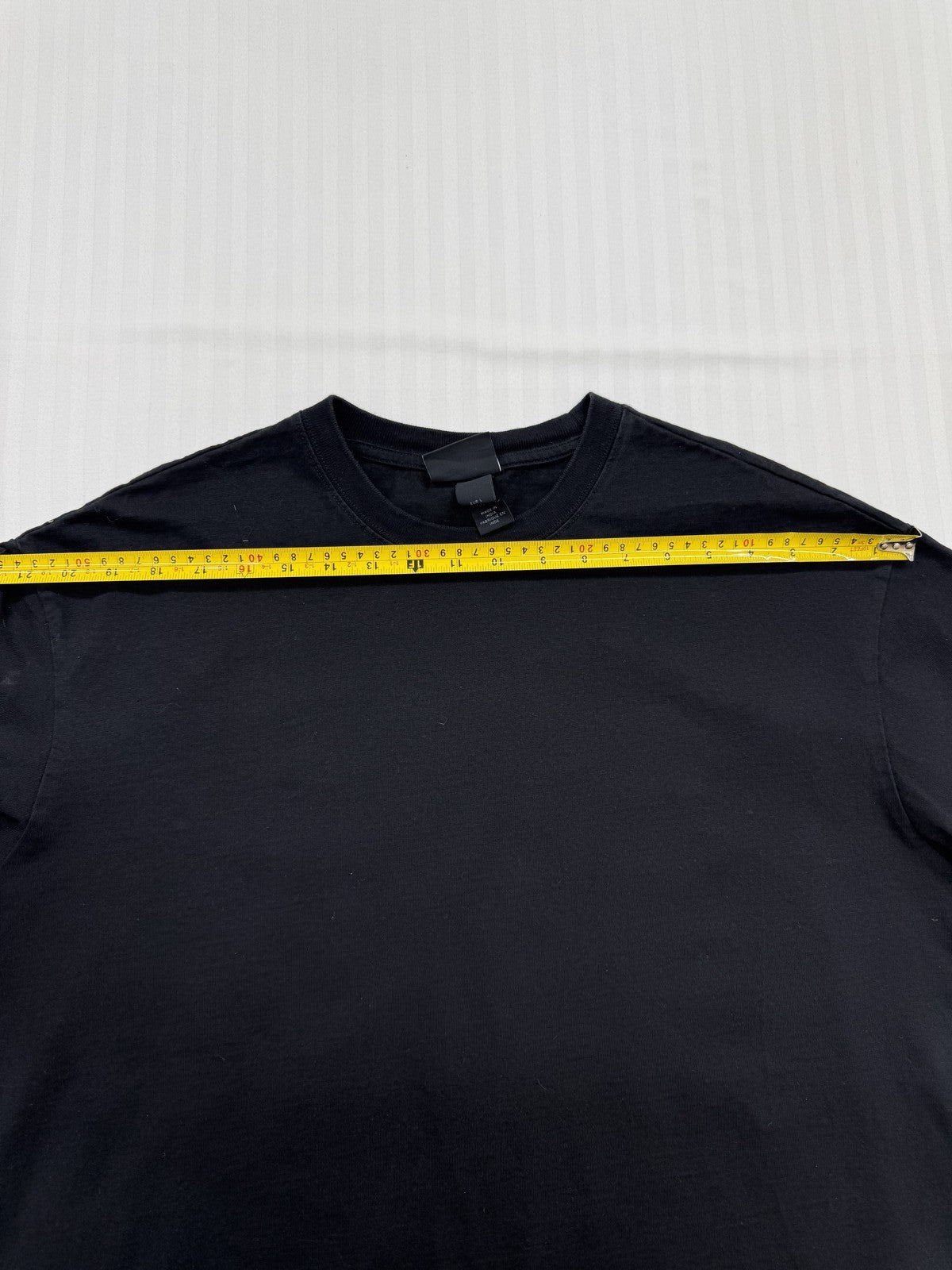 H&M Men Black T-Shirt size L product image 5