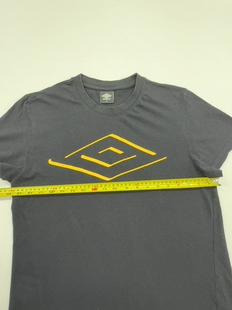 Umbro Boys Black T-Shirt size L product image 7