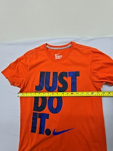 Nike Men's Orange Athletic Fit T-Shirt Size S Cotton Crewneck