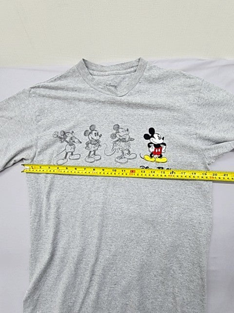 Disney Men's Vintage Mickey Progression Heather Gray T-Shirt L