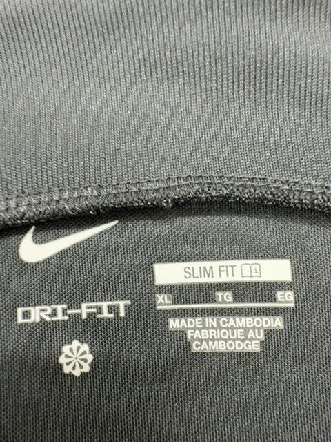 Nike Men T-Shirt size XL product image 4