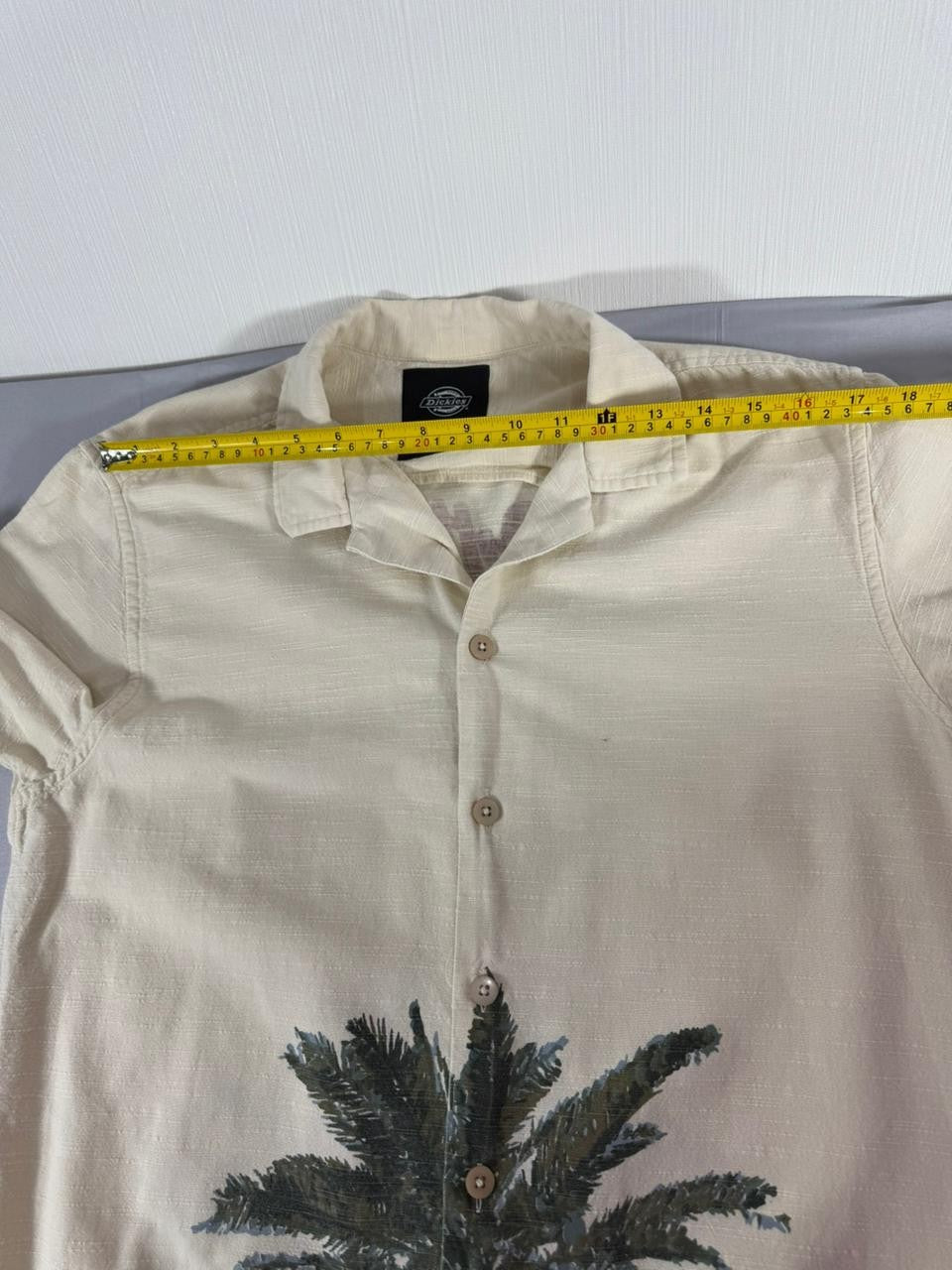 Dickies Men's Large Beige Tropical Palm Print Short Sleeve Button-Up Shirt 100%