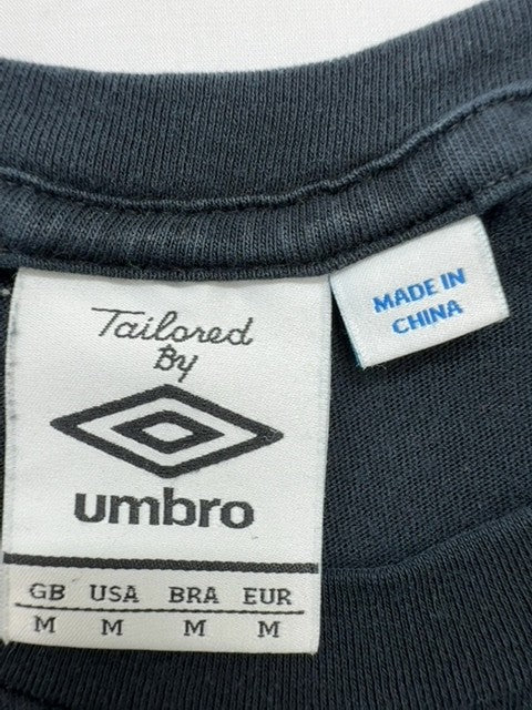 Umbro Boys Navy T-Shirt size M product image 3