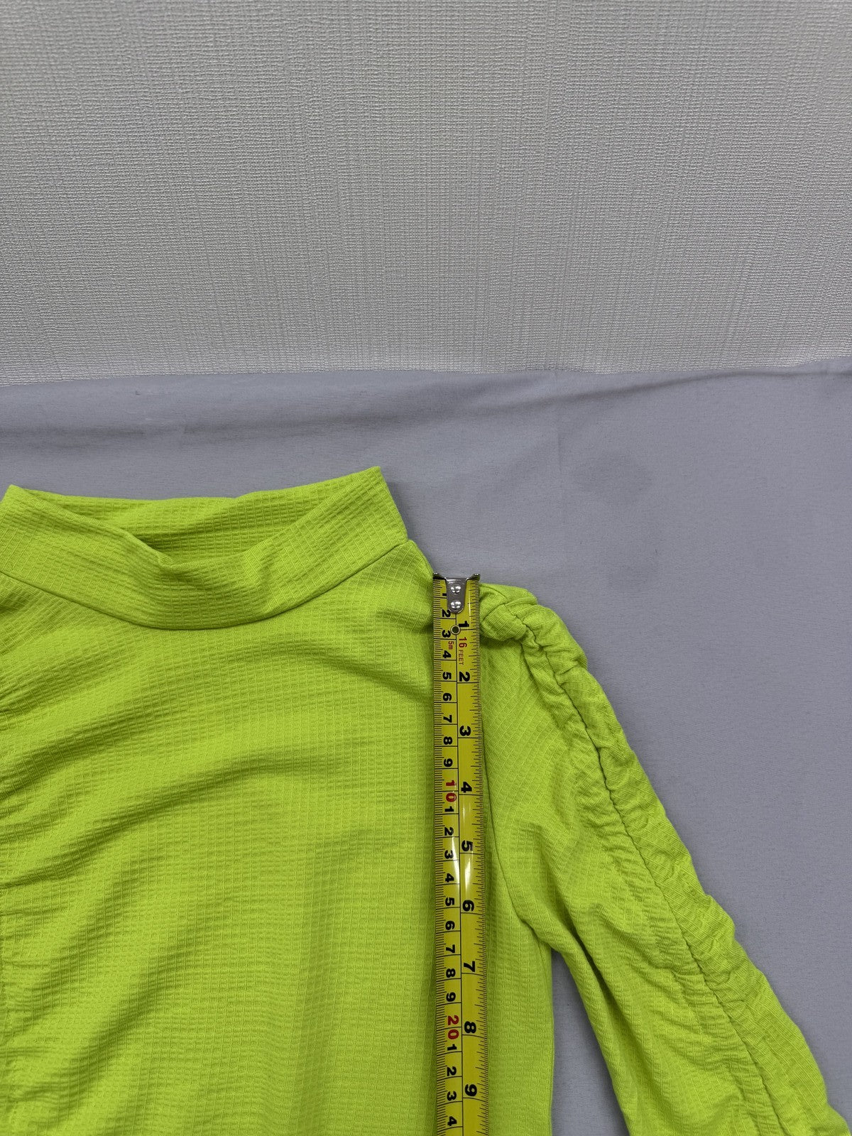 River Island Green Women's Hoodie Sz 2 Ruched Mock Neck Tie Cuff Long Sleeve