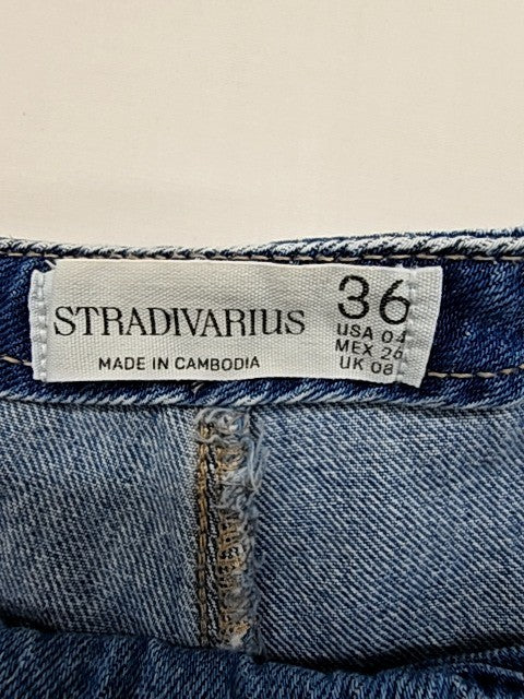 Stradivarius Women Blue Shorts size 6 product image 3