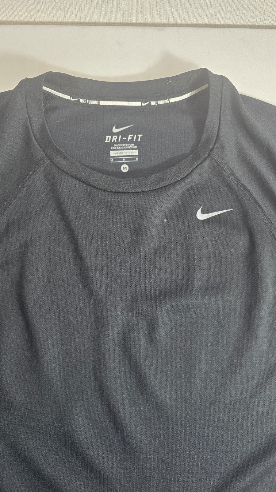 Nike Dri-FIT Men's Medium Black Running Training Athletic Short Sleeve T-Shirt