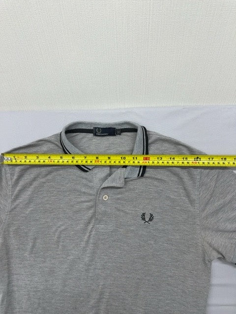 Fred Perry Grey Cotton Polo Shirt Men's M Short Sleeve Laurel Wreath