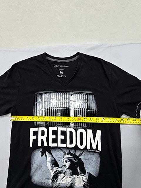 Calvin Klein Jeans Patriotic Graphic Black M Short Sleeve Cotton Tee