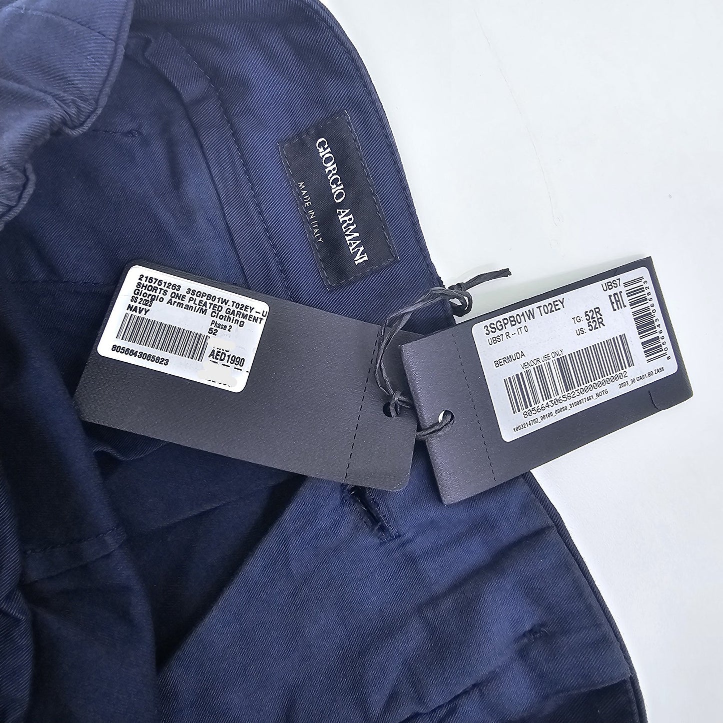 Giorgio Armani Bermuda Pleated Shorts Trunks Navy 52 BNWT
