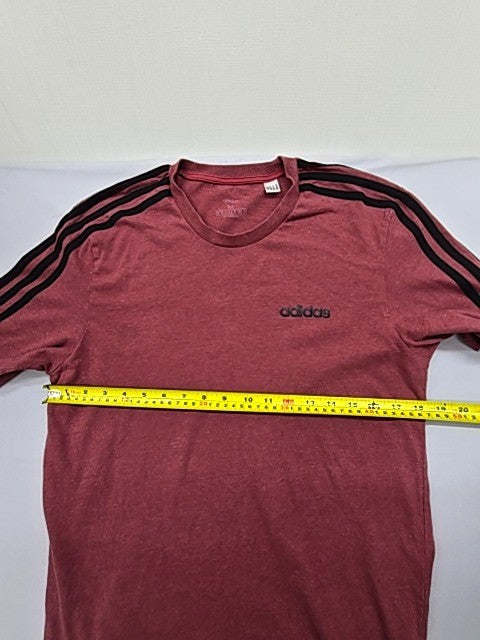 Adidas Men's Burgundy 3 Stripes T-Shirt M Short Sleeve Crew Regular