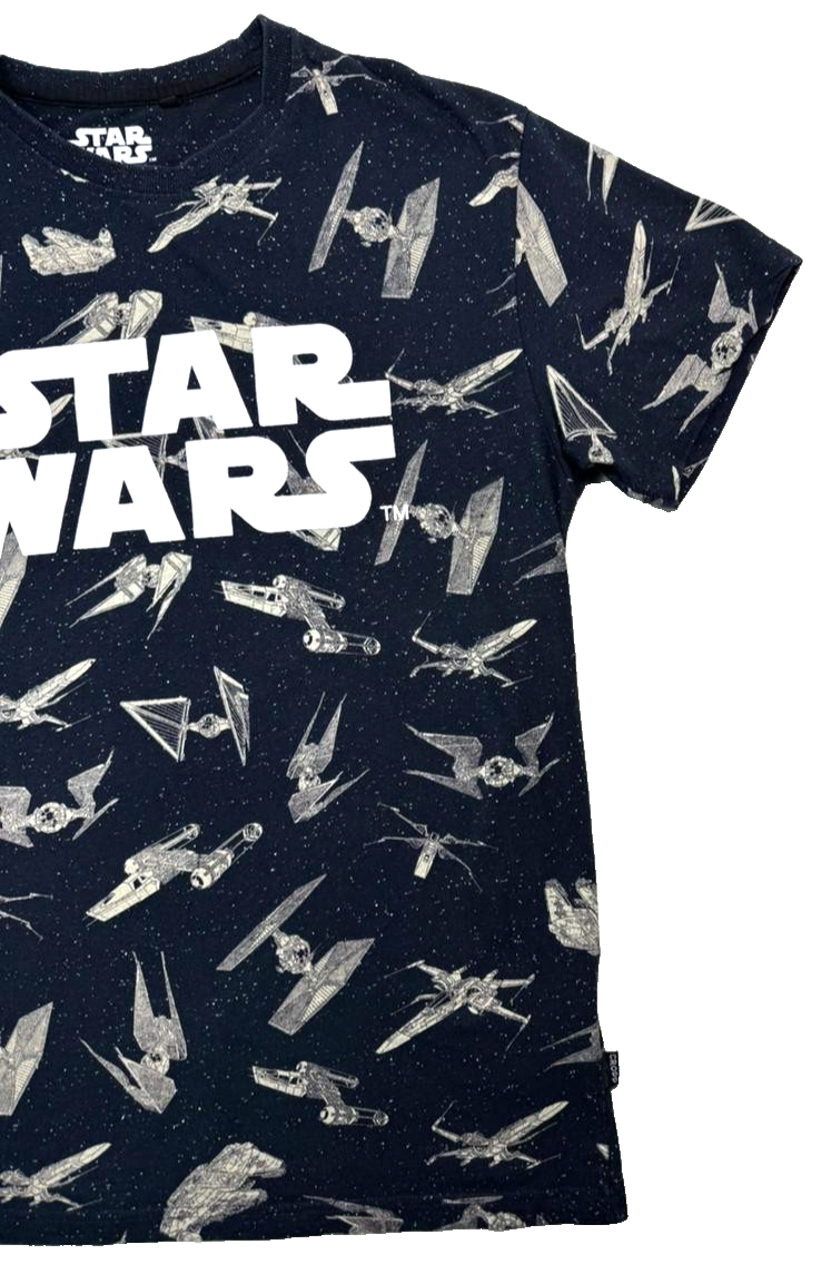 Star Wars Print T-Shirt Featuring A Graphic Tee - Size L