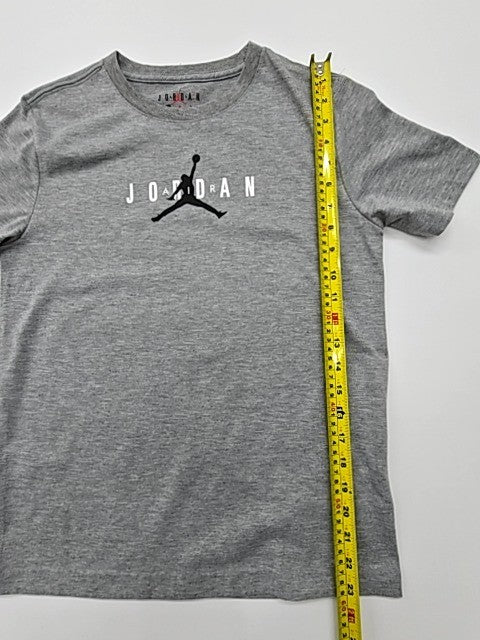 Jordan Boys Heather Gray Graphic T-Shirt Size 12-13 Yrs Crew Neck