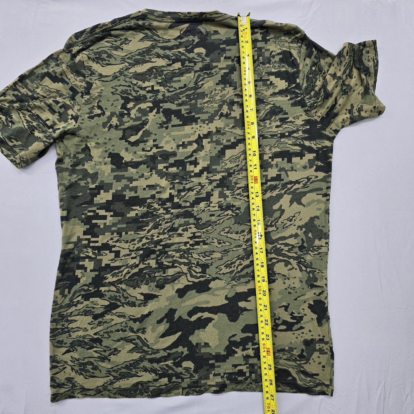 Under Armour Men's Camo Short Sleeve Crew Neck Tee Loose Fit M Cotton