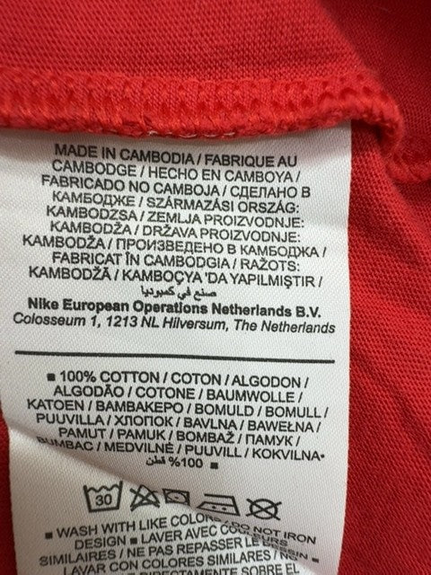 Nike Boys Red T-Shirt size M product image 6