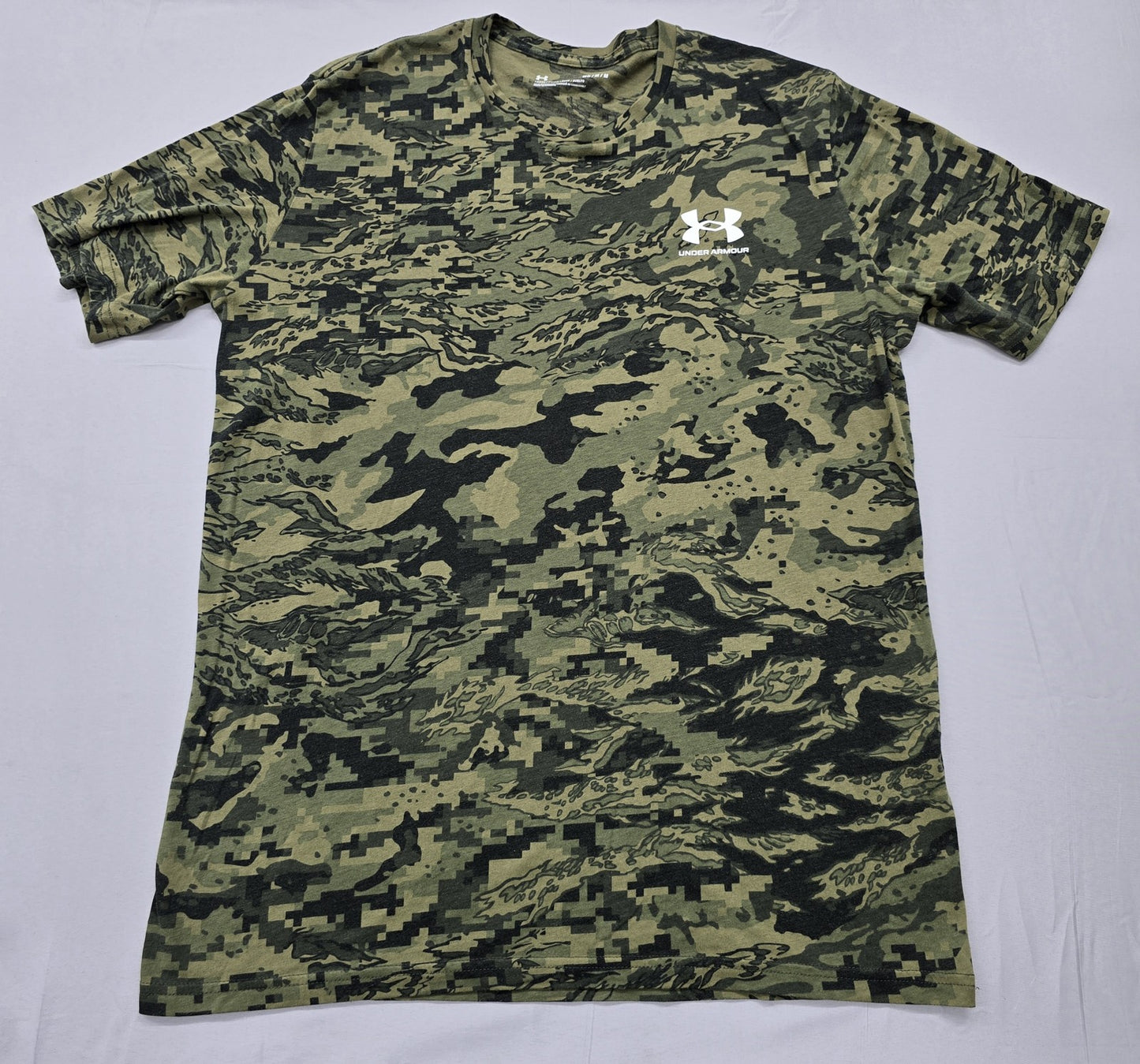 Under Armour Men's Camo Short Sleeve Crew Neck Tee Loose Fit M Cotton